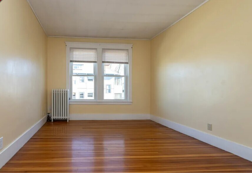 Building Photo - 11 Faxon St