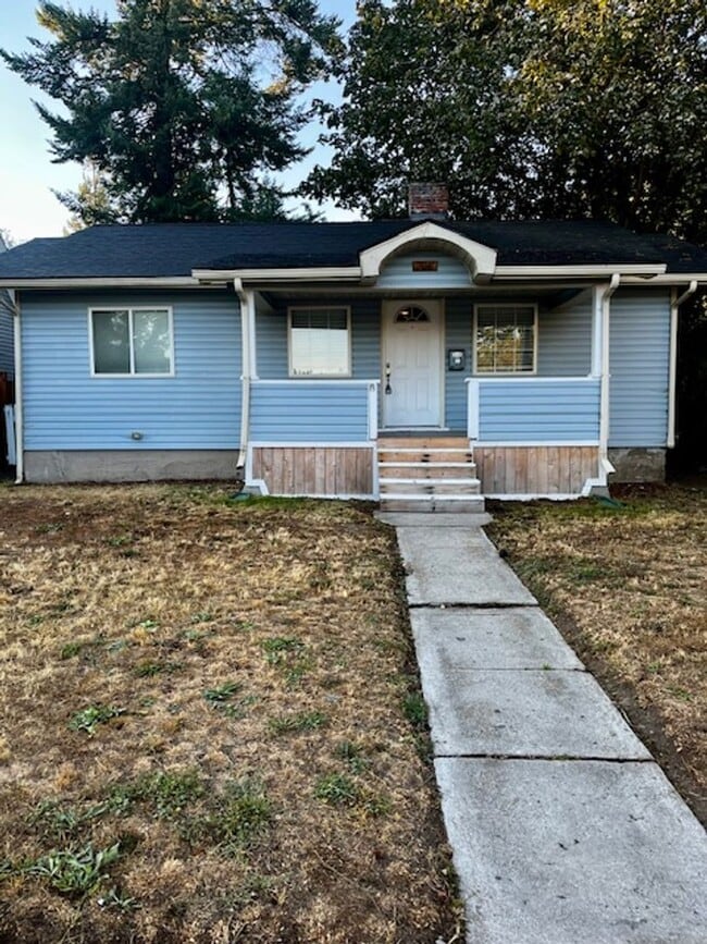 Building Photo - 2 Bed 1 Bath Unit Available in Perry Distr...