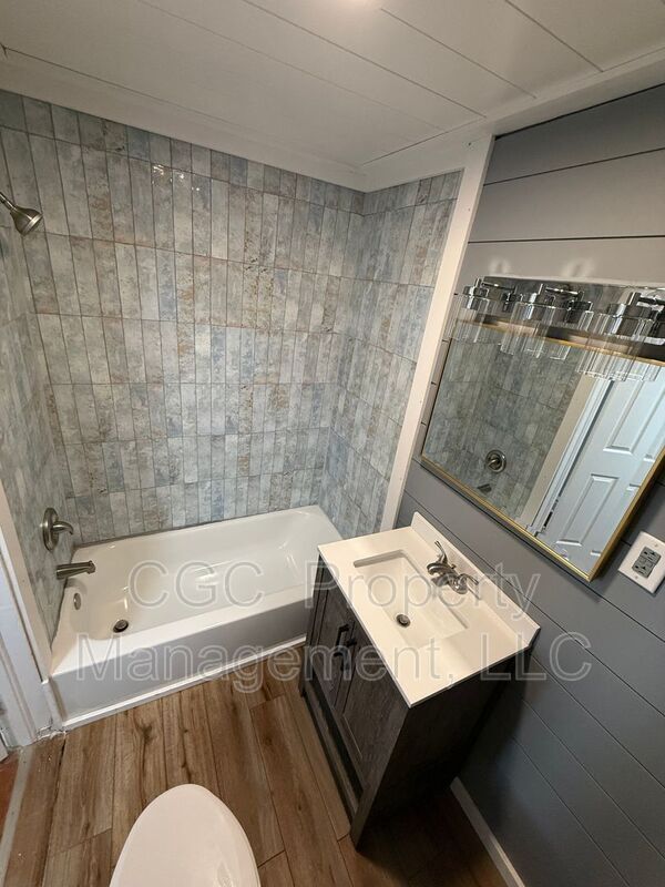 Building Photo - 32-34-34 Clinton Ave