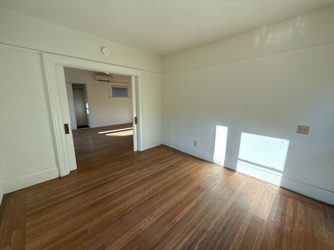 Building Photo - RC- 3894-3896 Ruby St., Oakland, CA, 94609
