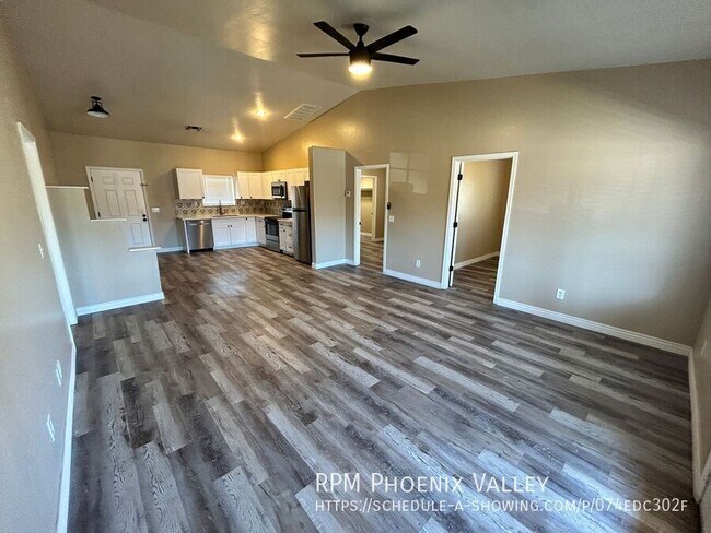 Building Photo - 5777 S Jacaranda Rd