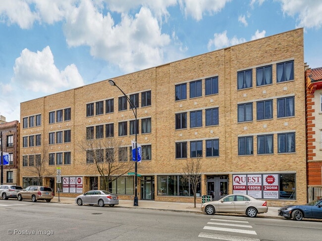 Primary Photo - 4428 N Sheridan Rd