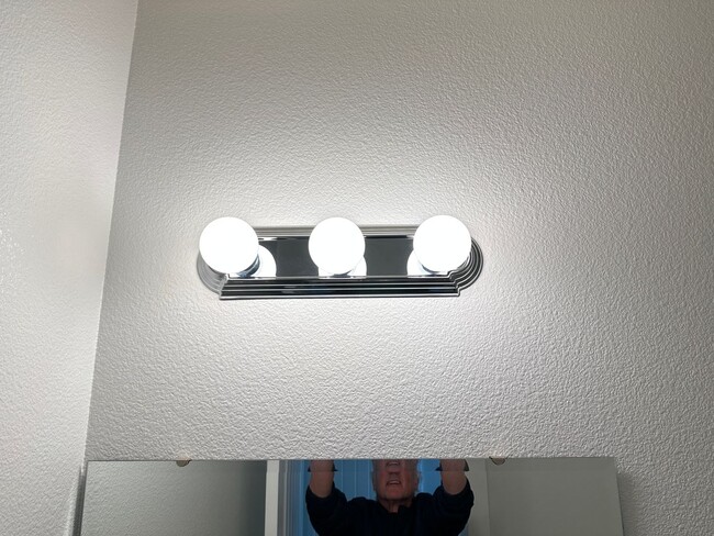 Building Photo - 3-Bedroom Home FOR RENT in Awesome Meridian Location