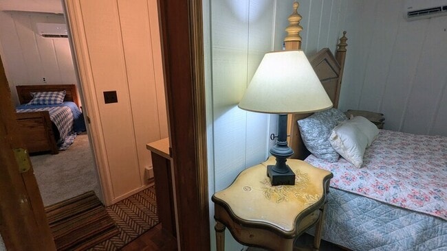 Building Photo - 828 Little Pine Mountain Rd