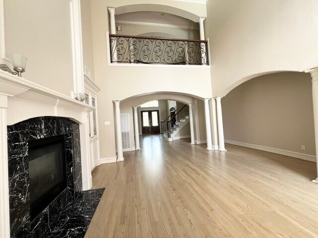 Building Photo - 19911 Westside Forest Dr