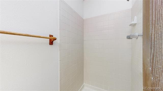 Building Photo - 17157 E Whitaker Dr