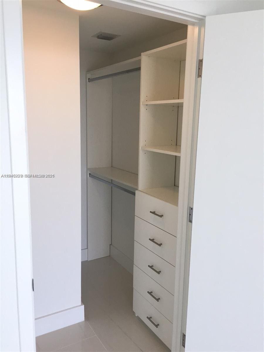 Building Photo - 1010 Brickell Ave