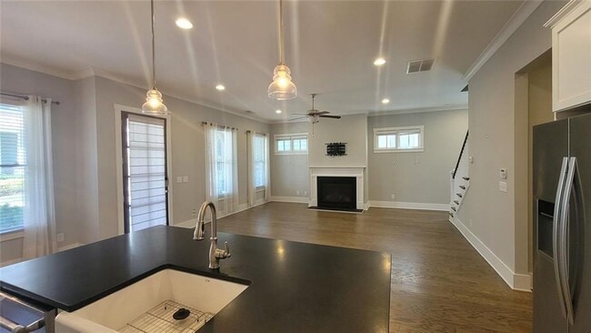 Building Photo - 983 Azalee Wharton Ave NW