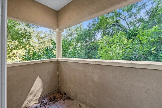 Building Photo - 3307 Rivercrest Dr