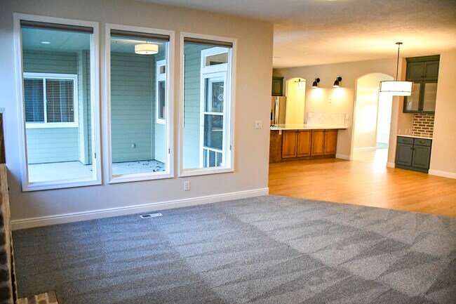 Building Photo - 12666 W Running Brook Ct