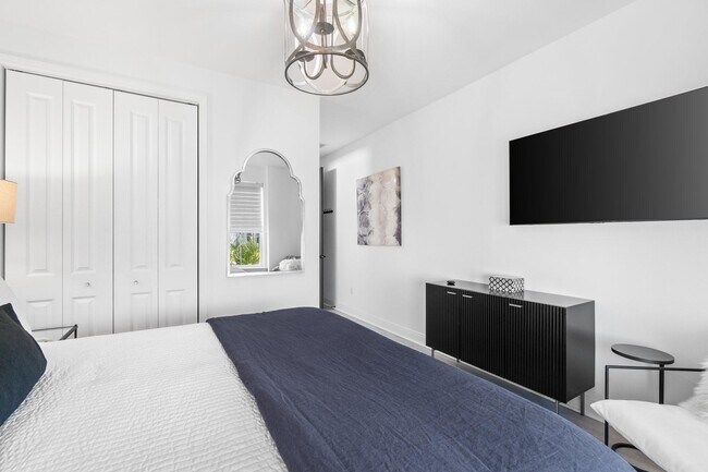 Building Photo - 8411 Coral Reef Wy