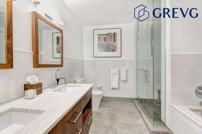Building Photo - 2 bedroom in NEW YORK NY 10023