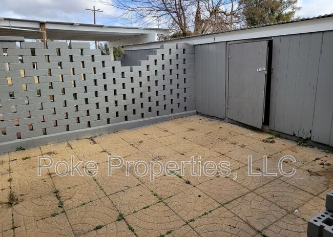 Building Photo - 874 Von Blond