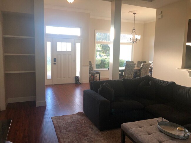 Building Photo - Beautiful Home In Cinnamon Hills