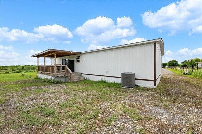 Building Photo - 360 Shady Oaks Dr