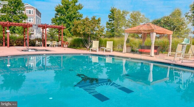 Building Photo - 42409 S Dogwood St