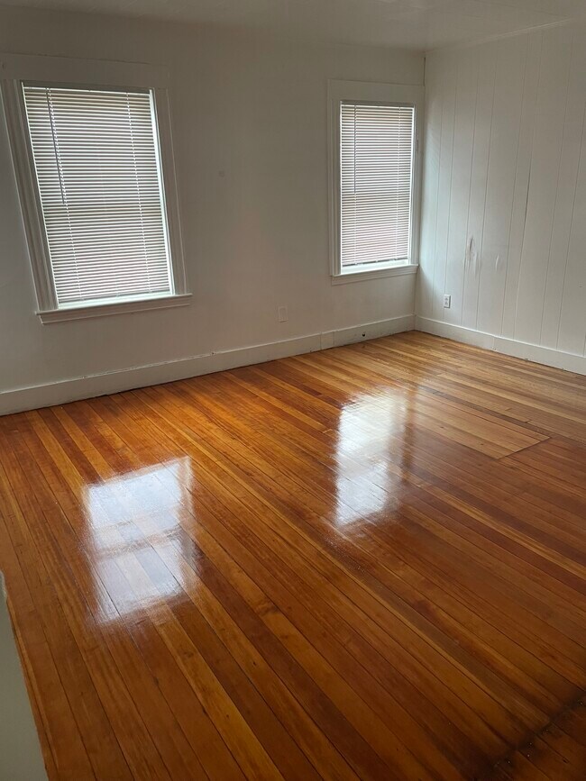 Building Photo - 21 Parsons St