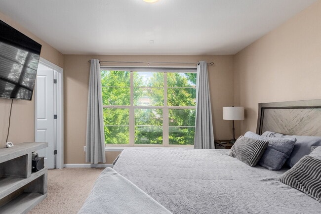 Building Photo - A contemporary 1826 sq ft. 3 Bedroom / 3 Bath Belmar Townhome for rent