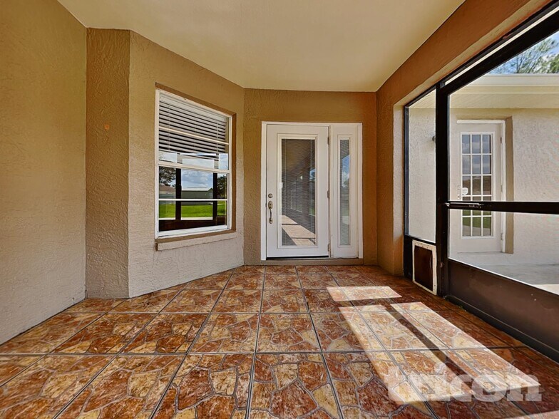 Building Photo - 12339 Palm Ridge Dr