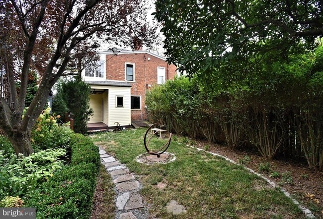 Building Photo - 365 2nd Ave