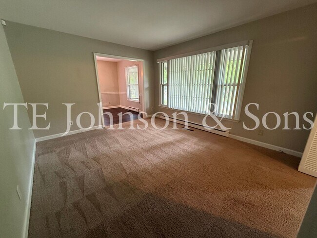 Building Photo - 2722 Winslow Ln