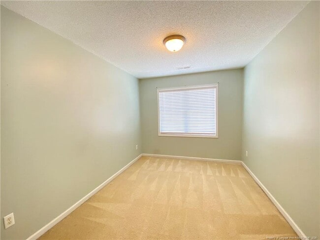 Building Photo - 346 Cresthaven Dr