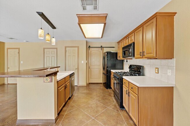 Building Photo - 3634 Windhill Loop