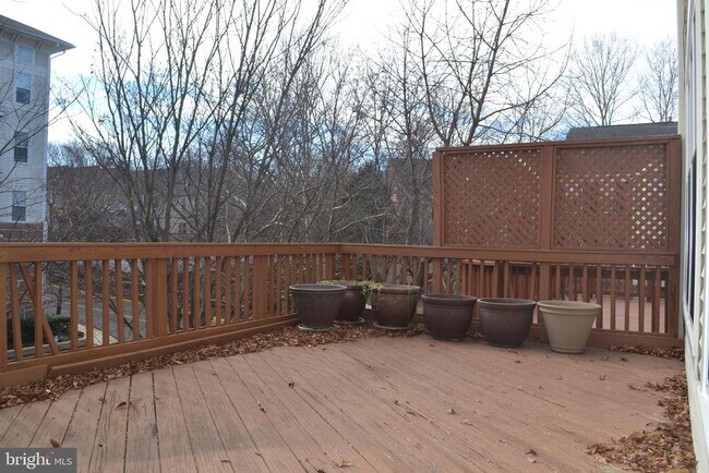 Building Photo - 9443 Van Arsdale Dr