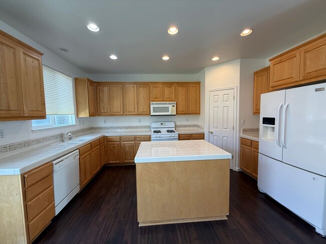 Building Photo - 2429 Flatley Cir