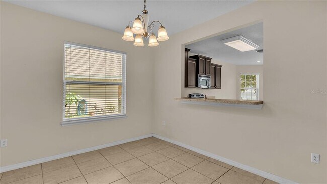 Building Photo - 6838 Glenbrook Dr