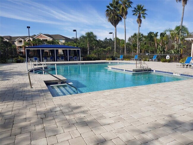 Building Photo - 1949 Summer Club Dr