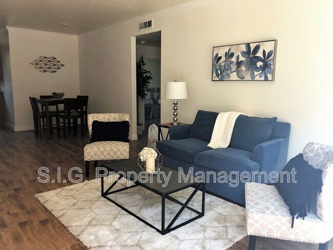 Building Photo - 10215 Tujunga Canyon Blvd