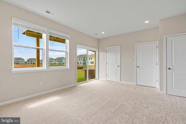 Building Photo - 808 Creekway Dr