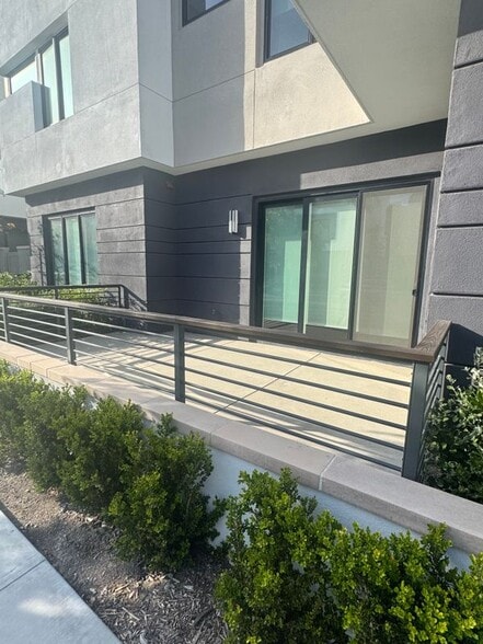 Building Photo - 2167 Flight Wy