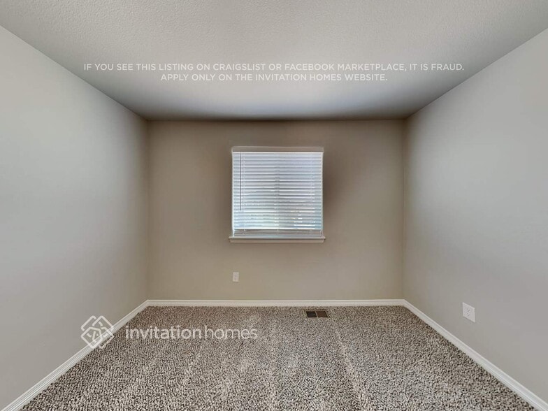 Building Photo - 6562 Tillamook Dr