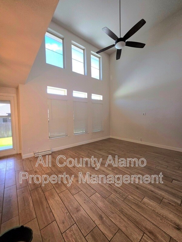 Building Photo - 216 Wexford