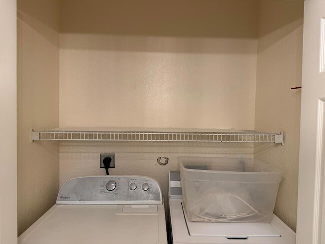 Building Photo - 14007 Veronica Ct