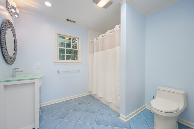 Building Photo - 6 Tonetta Cir