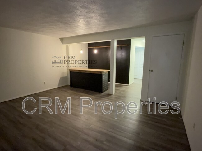 Building Photo - 9430 Aspen Grove Ln