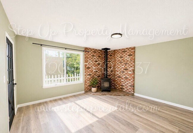 Building Photo - Charming Country Living with Modern Solar Power in Chinese Camp