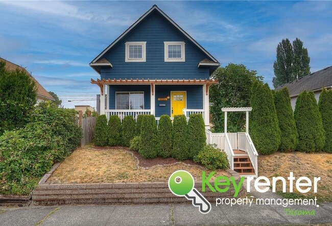 Primary Photo - Captivating Multi-level 4Bed/2Bath Tacoma ...