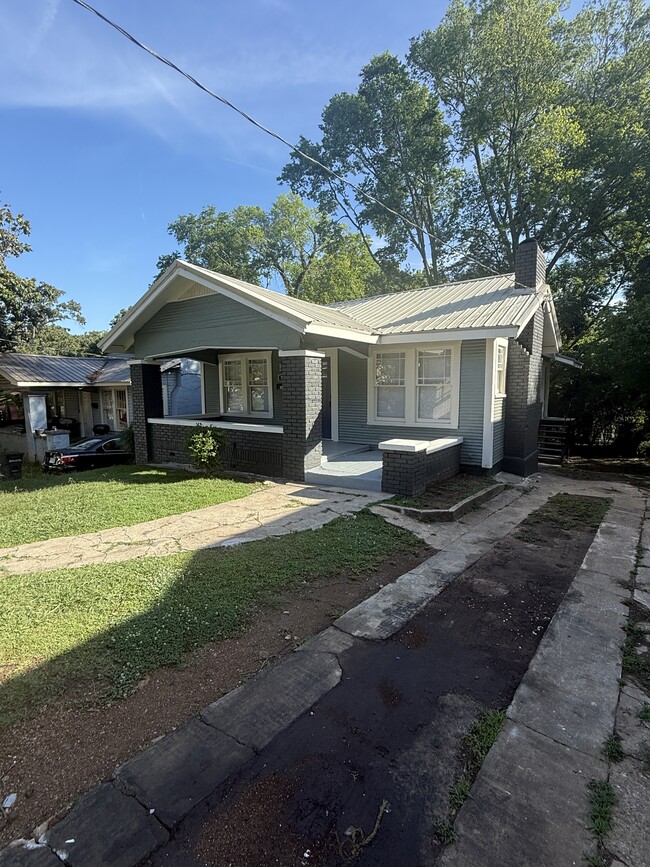 Building Photo - 729 80th Pl S