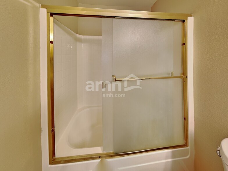 Building Photo - 7462 W Mohawk Ln