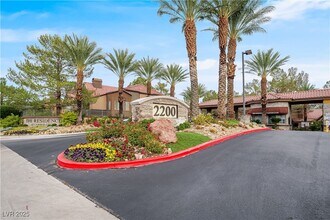 Building Photo - 2200 S Fort Apache Rd