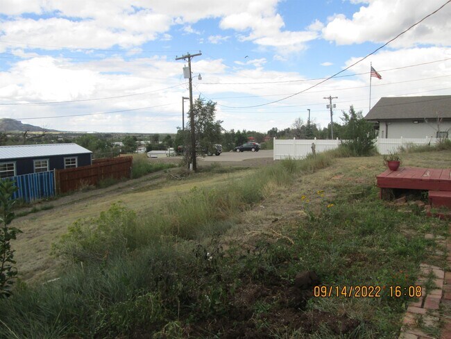 Primary Photo - 116 S Burlington St