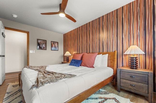 Building Photo - 7208 Secrest Ct