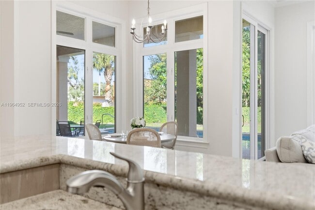 Building Photo - 12012 SE Laurel Ln