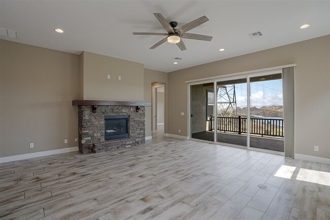 Building Photo - 1478 Varsity Dr