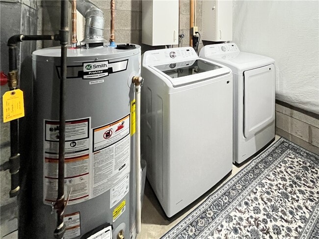 Building Photo - 35 Camberley Pl