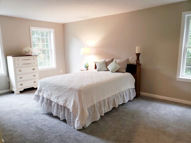 Building Photo - 13 Aldrich St